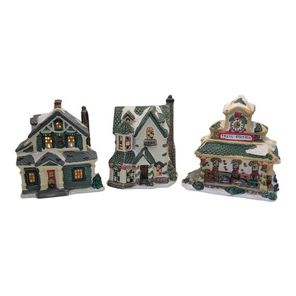 Vintage Cobblestone Corners Christmas Village 3 Piece Train Station 2 Houses - Picture 1 of 8